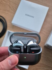 Samsung Buds3 - 3