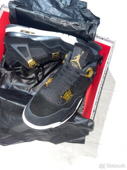 Jordan 4 Royalty - 3