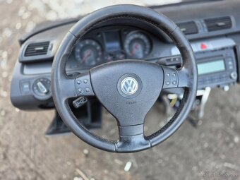 Predám multifunkčný volant pre Volkswagen Passat/Golf/Touran - 3