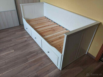 Postel Ikea Hemnes s matracmi - 3