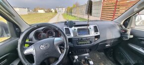 TOYOTA HILUX 3.0 D-4D A/T Rv. 3/2015 Predam - 3