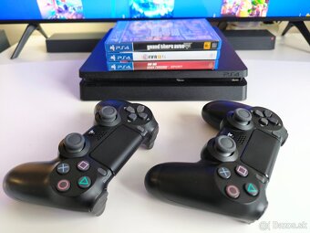 Playstation 4 PS4 SLIM - ovládače - hry - 3