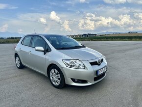 Predam Toyotu Auris 1,4 D4D - 3