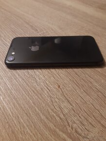 iPhone 8 / 256GB čierny TOP stav - 3