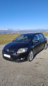 Predám Toyotu Auris 2,2 diesel 130 kw 170 koni - 3