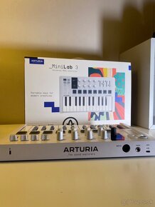 Arturia minilab 3 MIDI keyboard - 3