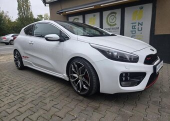 Kia Cee´d 1.6-1.maj.-NAVI-KAMERA - 3