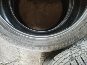 Cena za 4ks Michelin 325/35 R22, 285/40 R22 - 3