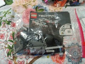 Lego technic 42090 - 3
