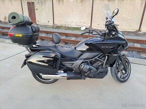 Honda CTX 700 D - 3