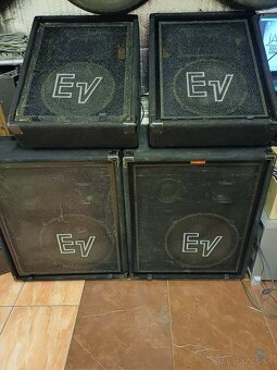 Electro-Voice EV 1503 3 way Speaker - 3