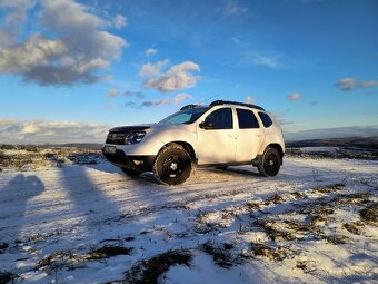 Predám Dacia Duster 1.5 DCI 4x4 185000 rok 5/2016 - 3