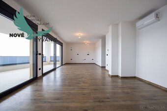 Luxusný apartmán v prvej rade od mora s výhľadom na more v C - 3