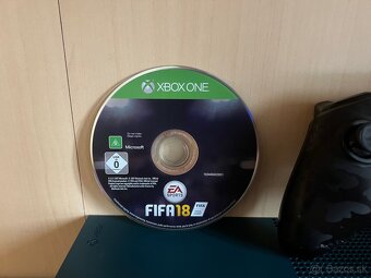 Predám Xbox One S 500GB + Controller + FIFA 18 - 3