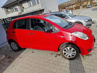 Toyota Yaris 1.0 51kw - 3