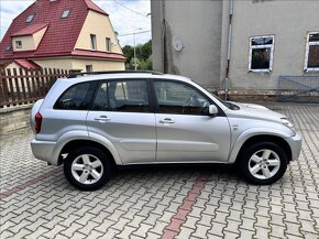 Toyota RAV4 2.0 D4-D 85kW 2005 179094km BEZ KOROZE  - 3