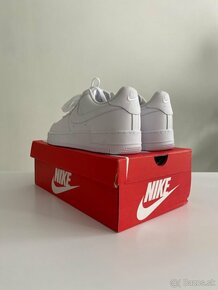 Nike Air Force 1 - All White - 3