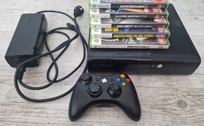 XBOX 360 E , 500Gb HDD + OVLADAC, HRY - 3