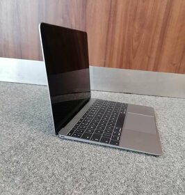 MAC BOOK RETINA 2017 - 3