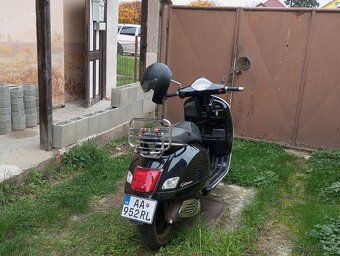 Predám skúter Vespa GTS ie 125 - rok 2016 - 3