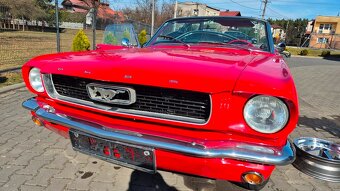 vyzerať krásne Ford Mustang 1966 cabriolet - 3