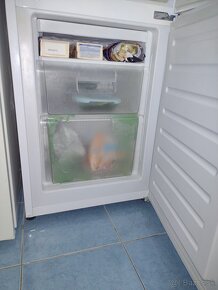 chladnička s mrazničkou - 3