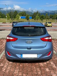 Predám Hyundai i30 1,6 CRDi Comfort Automat 6 st. - 3