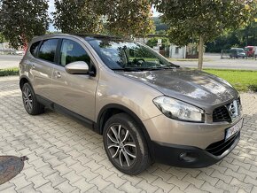 Nissan Qashqai J102.0 4x4 7 miestne - 3