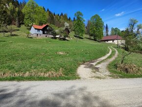 Slnečný pozemok vhodný na výstavbu - Zákopčie - 3