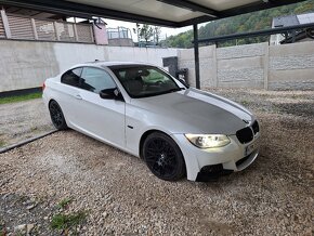 Predám BMW E92 320D Mpacket 4x4 xdrive - 3