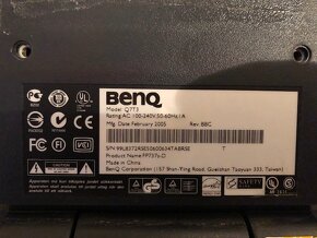 17 palcovy monitor benq - 3