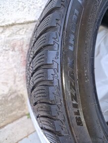 225/50 r17 - 3