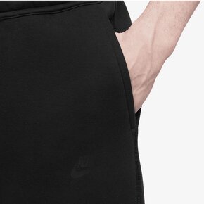 NOVÉ Nike Tech Fleece XL - čierne pánske tepláky - 3