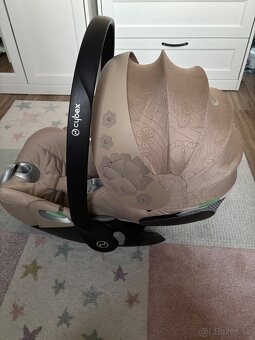 Cybex simply flowers beige autosedačka/ vajičko - 3