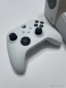 Xbox series ovladac - 3