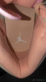 Jordan 1 Mid SE P(HER)SPECTIVE (W) - 3