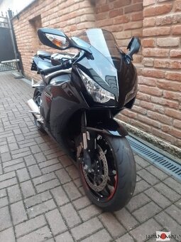 Honda CBR1000 RR - 3