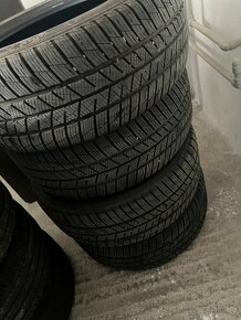 Zimne pneu 245/45 R18 - 3
