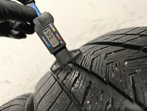 225/40 R19 Zimné pneumatiky Gripmax SureGrip Pro 2 kusy - 3