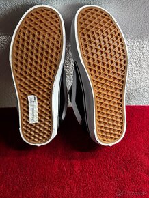 vans knu skool,č.42,5 - 3