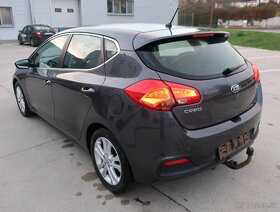 Kia Cee'd 1.6 CRDi Active, r.v. 9/2015, šedá metalíza, ťažné - 3