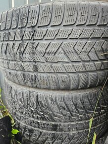 295/35r21 - 3