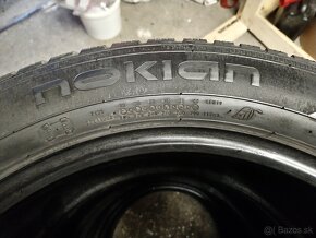 Predám zimné pneumatiky Nokian 215/55R17 98V XL - 3