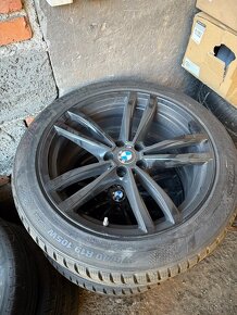 275/40 R19 a 245/45 R19 BMW 7 G11 G12 - 3