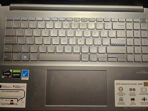 ASUS Vivobook 15 pro Oled RTX 3050 - 3