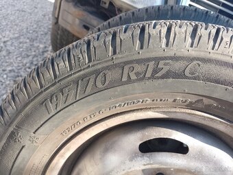 195/70R15C - 3