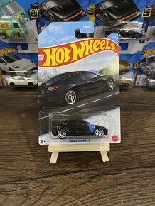 Hotwheels Luxury sedans - 3