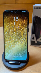 Samsung Galaxy A40 4/64GB Výborný stav - 3