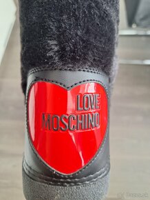 Snehule Love Moschino - 3