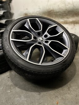 Letná sada Škoda Manaslu 5x112 R19 , 225/40/19 - Octavia IV - 3